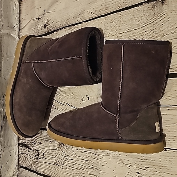 Purple Uggs - Picture 4 of 6